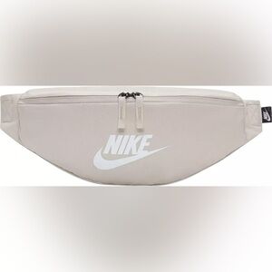 NWT Nike Heritage Waistpack